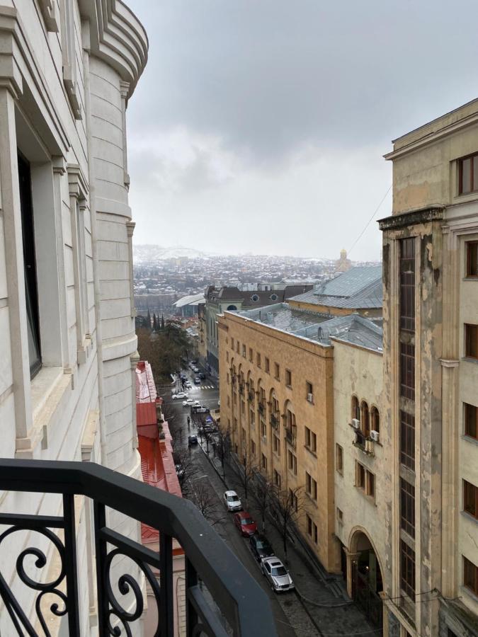 Parliament On Rustaveli Studio Tbilisi Exterior foto